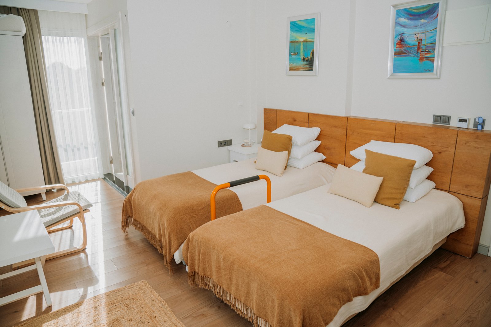 A twin room at Mandarin Grove