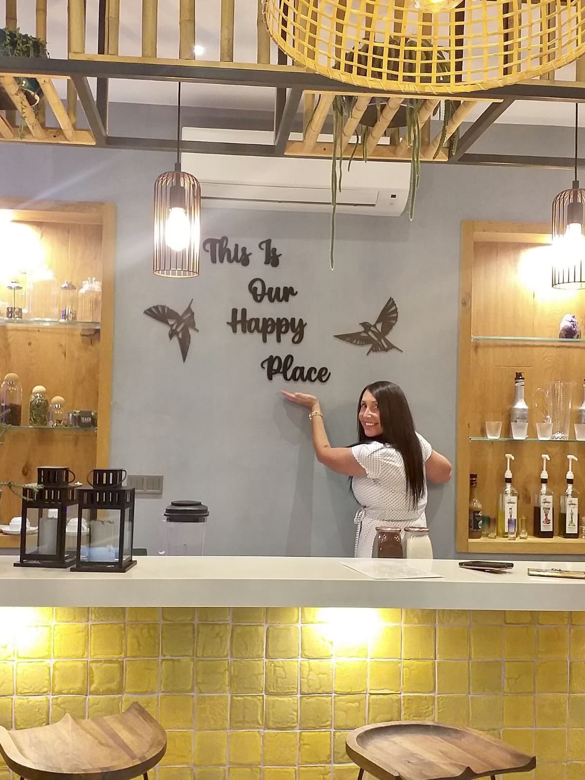 The garden lounge bar at Mandarin Grove